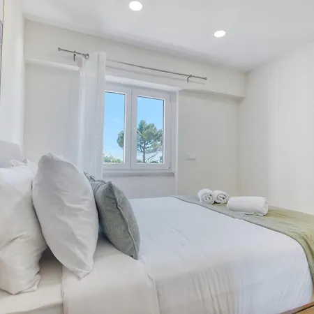 Portucale ! Coastal Escape Апартаменты Эшторил